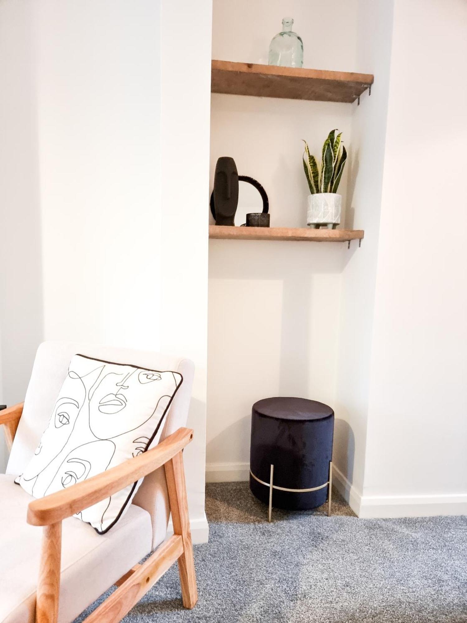 4-Bedroom Home - Perfect For Those Working In Bridgend - By Tailored Accommodation Bagian luar foto
