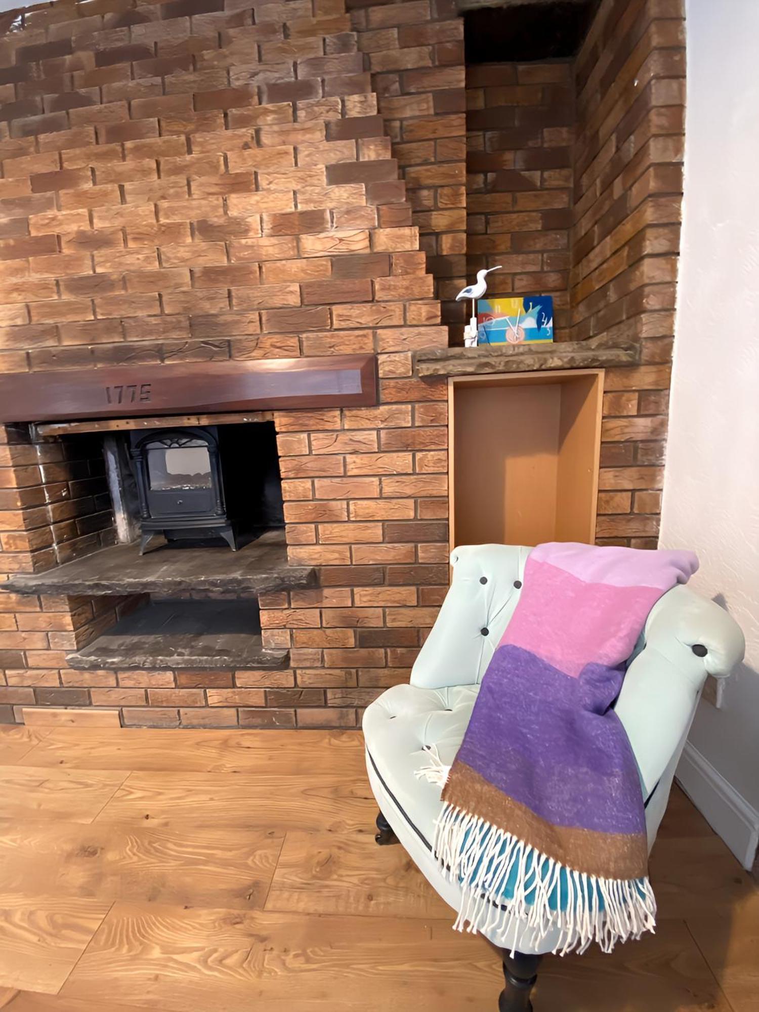 4-Bedroom Home - Perfect For Those Working In Bridgend - By Tailored Accommodation Bagian luar foto