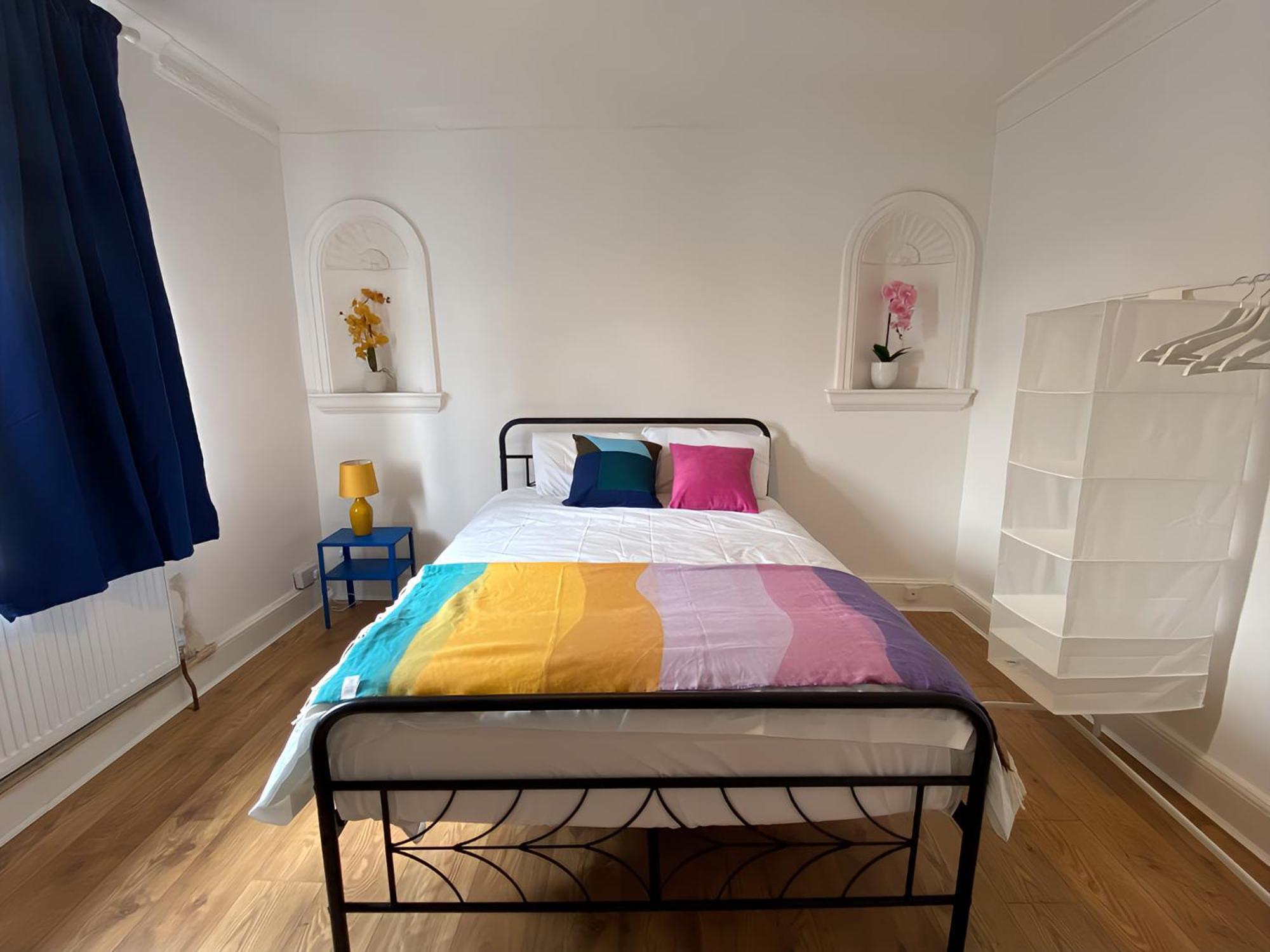 4-Bedroom Home - Perfect For Those Working In Bridgend - By Tailored Accommodation Bagian luar foto